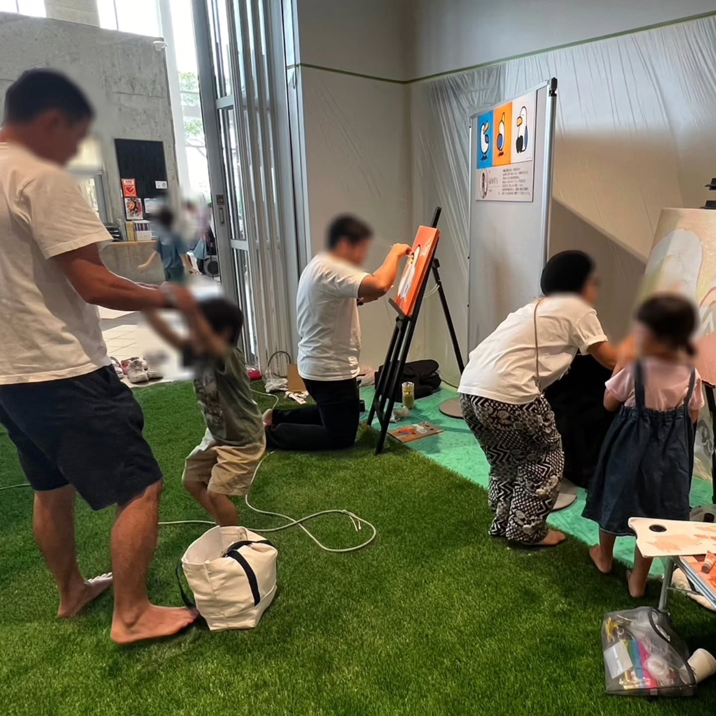 アートブースにシーサーを寄贈させて頂きました。